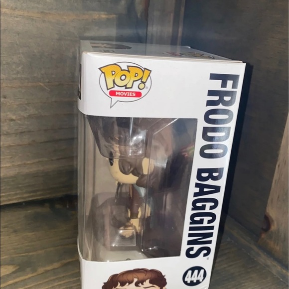 Funko pop Frodo baggins #444 - Picture 2 of 7